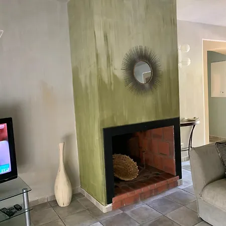 Clos Des Oliviers 빌라 루미오