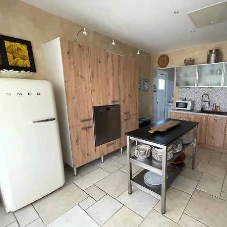 Clos Des Oliviers * 루미오