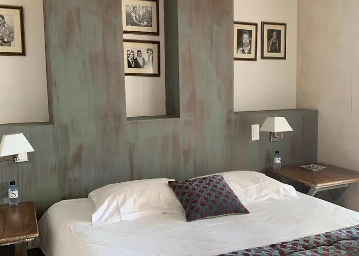 Clos Des Oliviers * Lumio (Corsica)