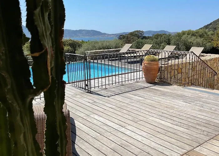 Clos Des Oliviers Lumio (Corsica)